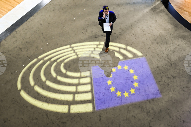 Евродепутати от комисия към ЕП обсъдиха становището за въздействието на социалните медии върху младите хора