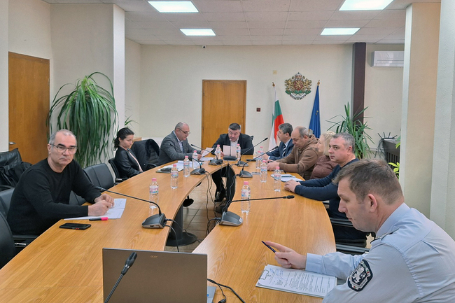 Областната епизоотична комисия в Разград обсъди мерки относно зачестилите пътни произшествия със селскостопански животни