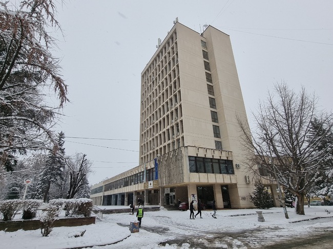 Междуведомствена комисия започна проверка на животновъдни обекти и безнадзорни животни в област Кюстендил