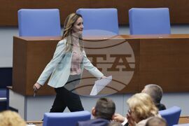 Парламент - заседание - Биляна Иванова