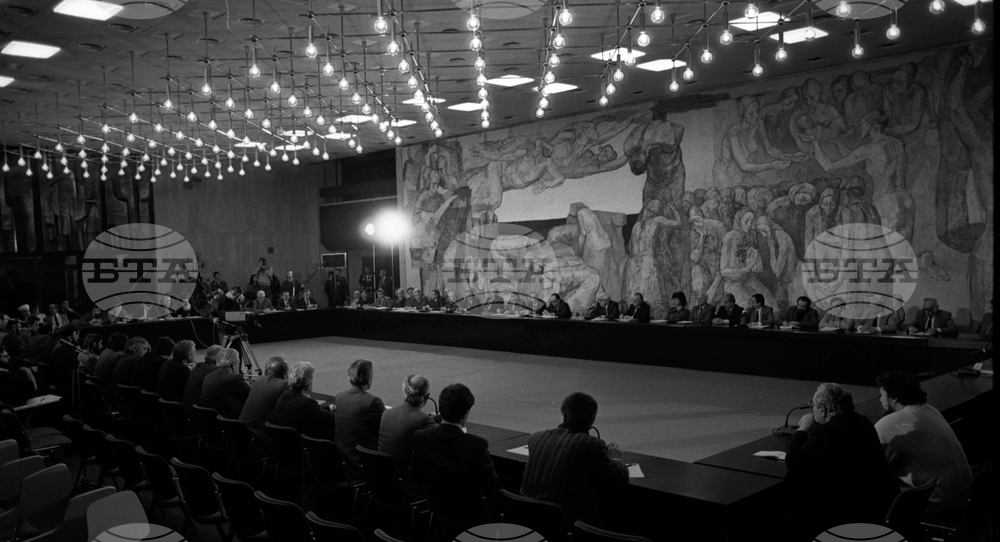 Тридесет и пет години от Националната кръгла маса от 1990 година ще бъдат отбелязани на 5 юни в зала 6 на НДК