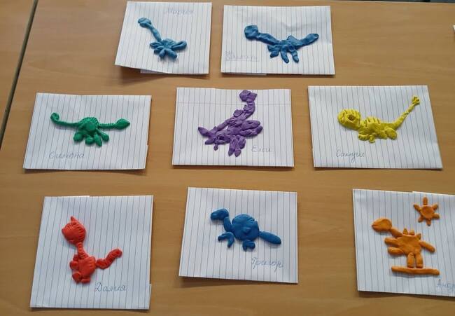 Занятие, посветено на динозаврите, имаха ученици от Българското училище „Д-р Петър Берон“ в Рединг, Великобритания