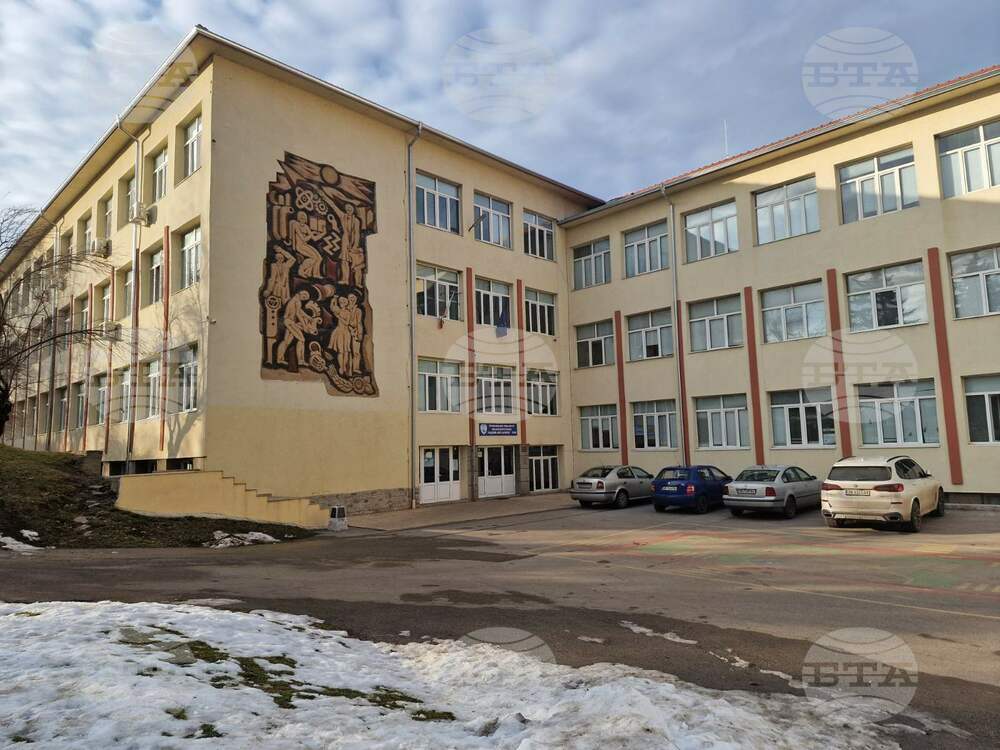 Професионалната гимназия по механоелектротехника в Троян ще отбележи 60-ата годишнина от създаването си с голям концерт спектакъл