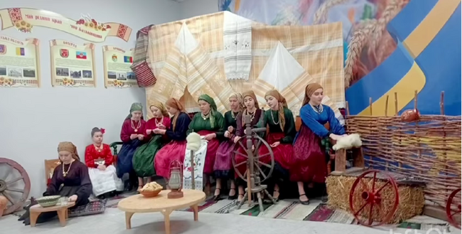  Ученици от Българо-украинския център в село Криничное отбелязаха зимните празници със спектакъл