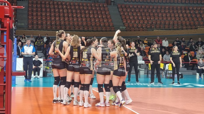 Марица (Пловдив) се класира за полуфиналите в Националната волейболна лига за жени