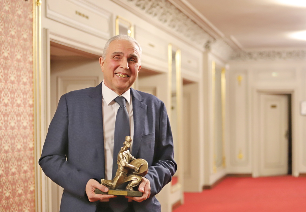 ВМА: Професор Никола Владов с голямо отличие за принос в здравеопазването