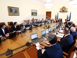 Министерски съвет - първо заседание