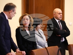 Министерски съвет - първо заседание