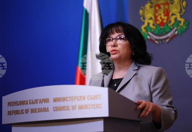 Дефицитът за първото тримесечие ще е 3,634 млрд. лв., до 14 февруари внасяме нов закон за бюджета, каза Теменужка Петкова