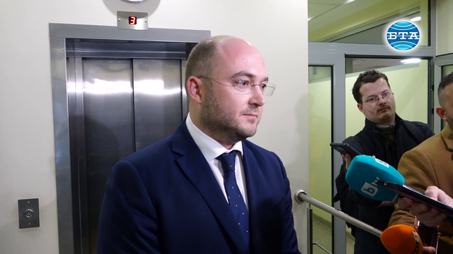 Очаквам днес Висшият съдебен съвет да прекрати процедурата за избор на главен прокурор, заяви министърът на правосъдието Георги Георгиев