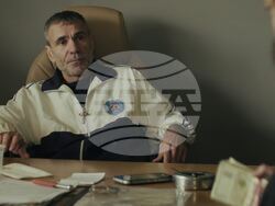 Кадър от  „Не затваряй очи“, снимка – продукция