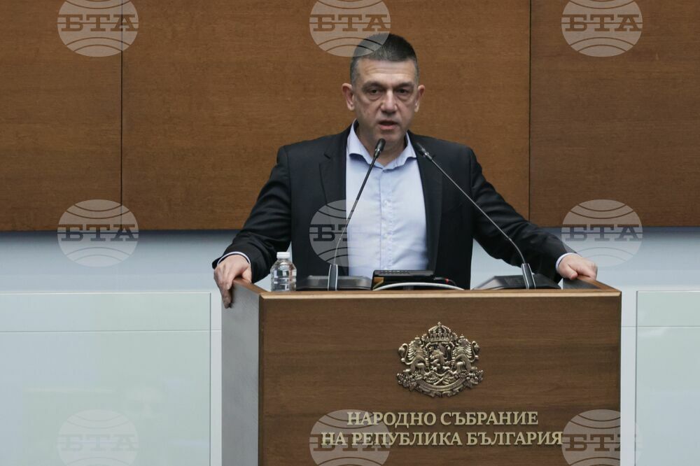 Парламент - заседание - Георги Димов