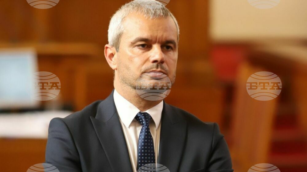 Костадин Костадинов: Пеевски командва ППДБ от първия ред