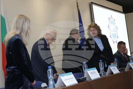 Парламент - конференция