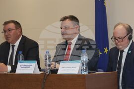 Парламент - конференция