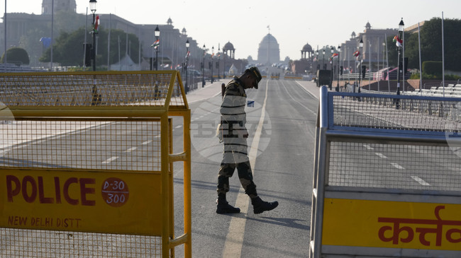 ПТИ: Полицията в Делхи е в повишена готовност след ареста на терорист ислямист в навечерието на голям хиндуистки празник 