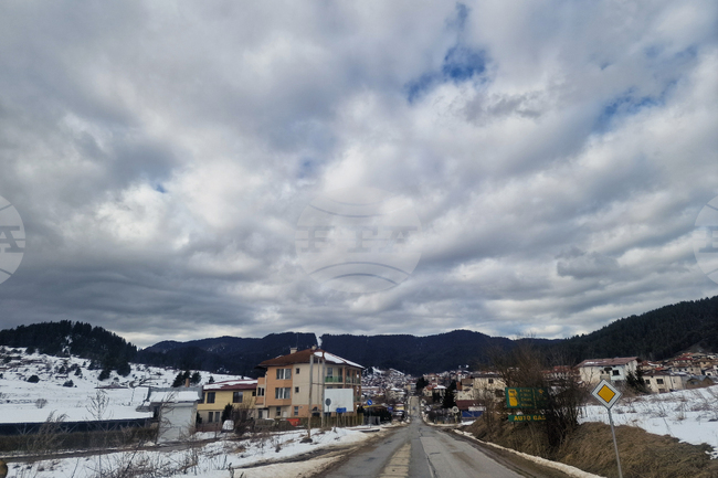 Административният съд в Смолян отхвърли жалбата на ВиК за пропаднали шахти по републикански път в рамките на населено място