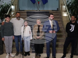 Летище София - моряци - Георг Георгиев - Елена Йончева - брифинг