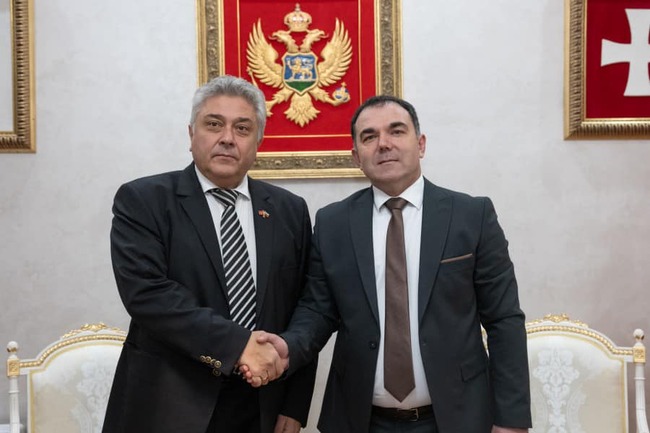 Посланикът на България в Черна гора Стефан Димитров се срещна с кмета на Цетине Никола Джурашкович