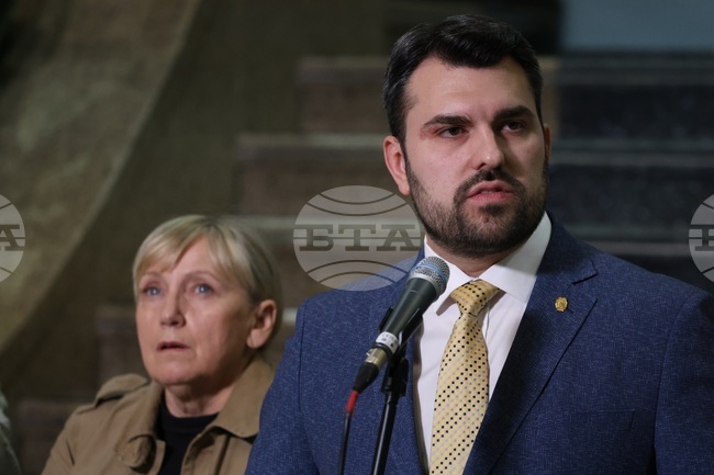 Най-важното е, че нашите момчета са живи и здрави в България, заяви министър Георг Георгиев за завръщането на българските моряци