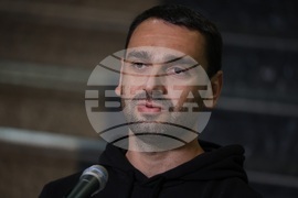 Летище София - моряци - Георг Георгиев - Елена Йончева - брифинг