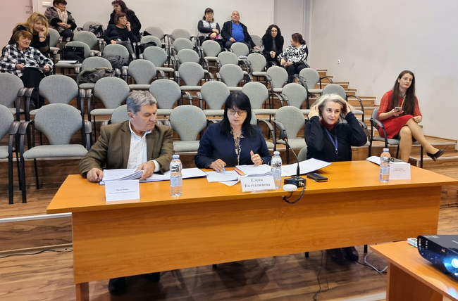 Годишния отчет на кмета на Каварна Елена Балтаджиева ще разгледат на редовно заседание общинските съветници в крайморския град 