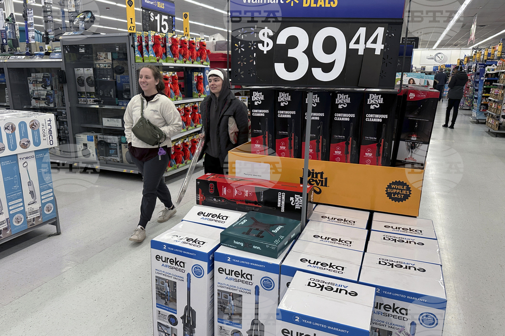 Икономиката на САЩ се е свила с 0,2 на сто през първото тримесечие на годишна база - с по-малко от първоначало обявеното, сочат коригирани данни