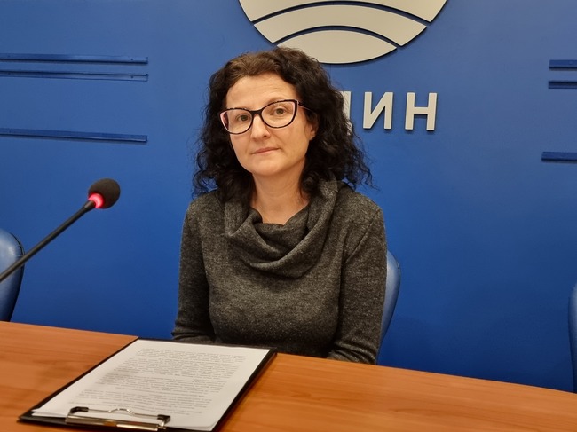 Темите в списание ЛИК са полезни, както за учениците, така и за учители и студенти, каза библиотекарят във видинската библиотека Людмила Георгиева