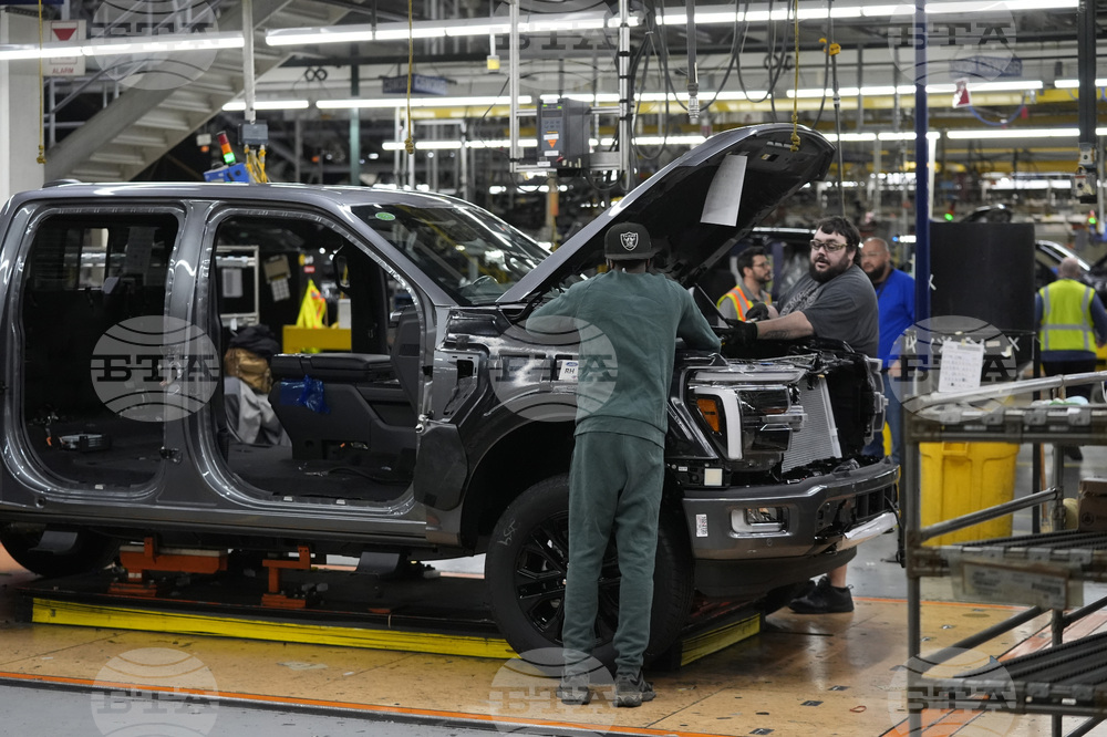 "Форд" обяви края на електрическия модел "Еф-150 Лайнтнинг"