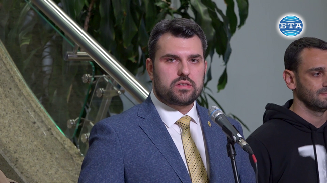 Най-важното е, че нашите момчета са живи и здрави в България, заяви министър Георг Георгиев за завръщането на българските моряци