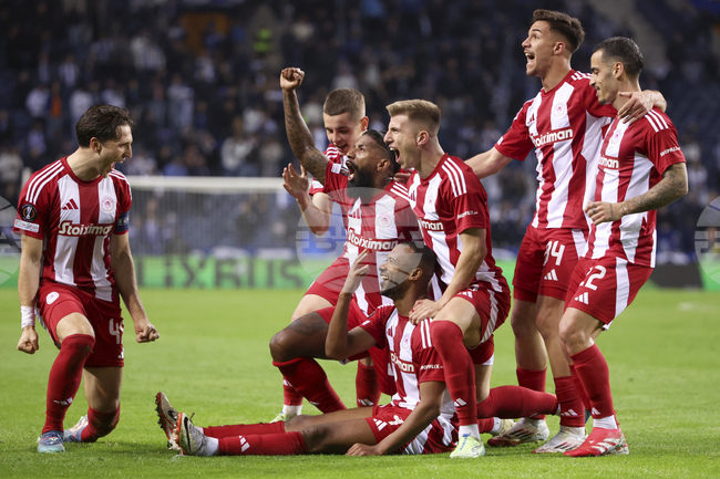 Олимпиакос стана шампион по футбол на Гърция за 48-ми път