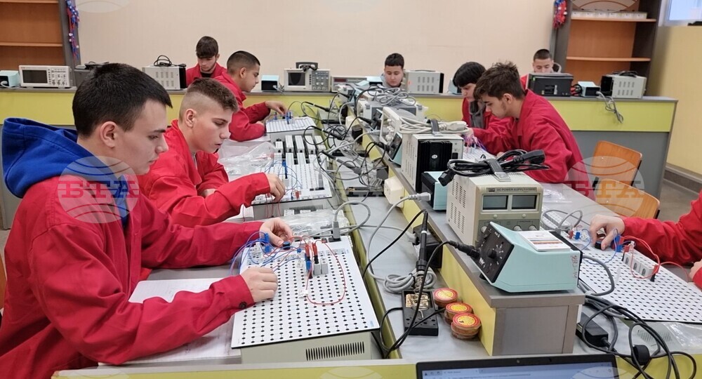 Проект за дуално обучение на видинска професионална гимназия е класиран на първо място в страната