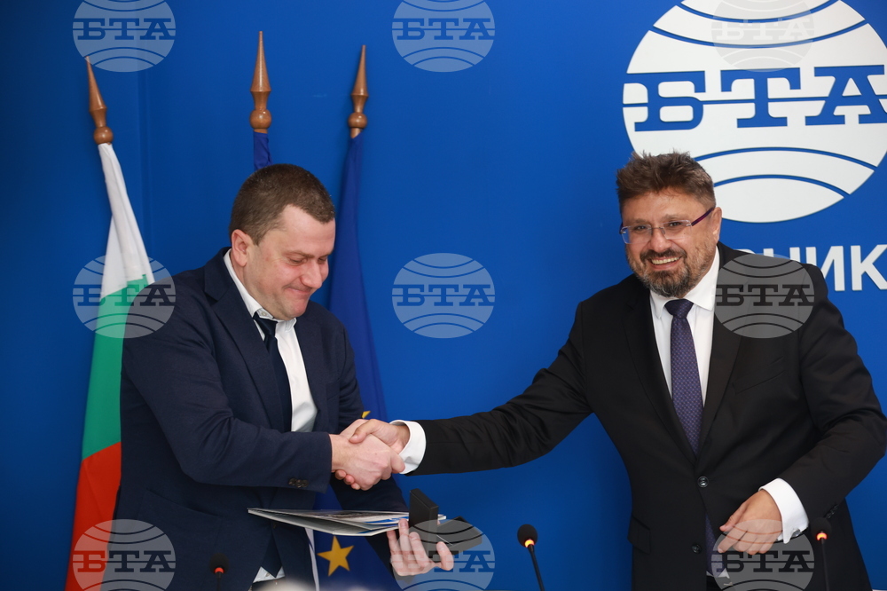 Национален пресклуб на БТА Перник - Община Перник- БТА -  договор - подписване