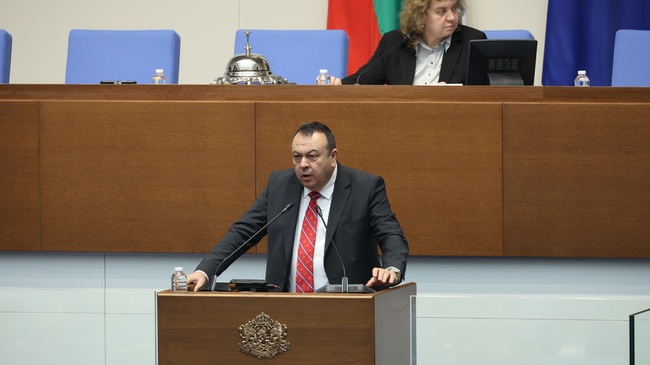 Calls to Lift Immunity of Four Vazrazhdane MPs Left Off Parliament’s Agenda