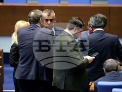 Парламент - заседание