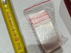 Трима самоковци са задържани за притежание на наркотици, съобщиха от полицията