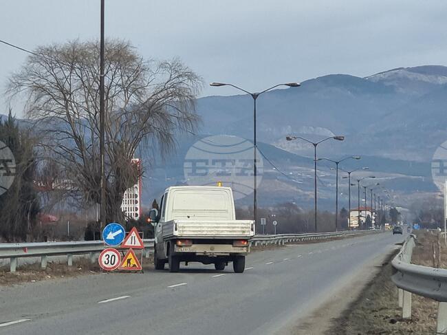Кюстендил - подмяна на осветителни тела - проблемен участък от път