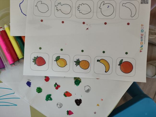 Възпитаници на училище „Дора Габе“ в Краков си припомниха песента „Зеленчуци, който не яде“