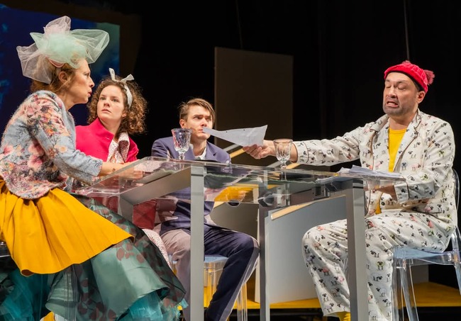 „Не забравяйте да се подпишете“ е втората премиера за тази година на театъра в Ловеч