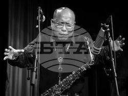 Японският саксофонист и кларинетист Акира Саката включи София в европейското си турне, снимка – „Аларма пънк джаз“