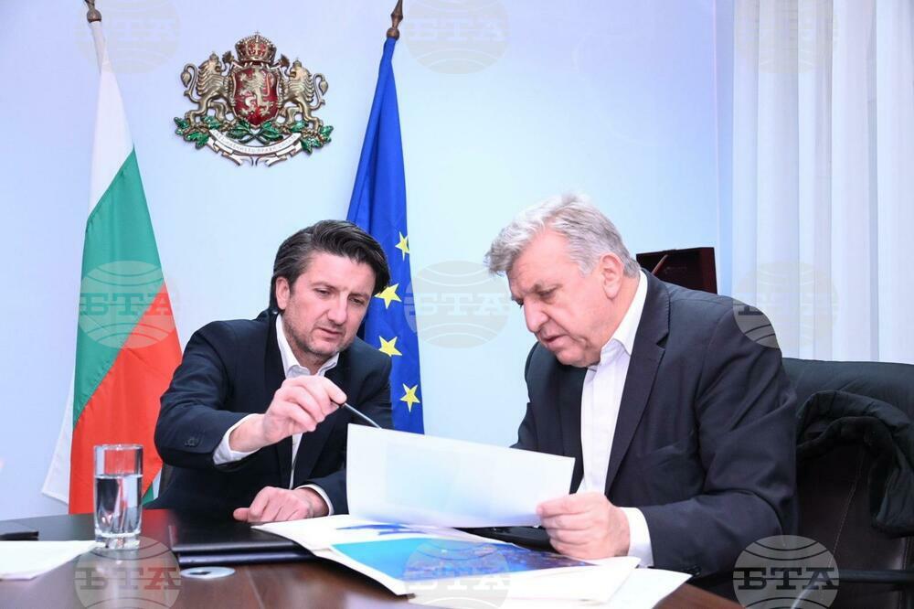 Tourism, Environment and Water Ministers Hold Emergency Meeting over Speculation over Black Sea Oil Spill