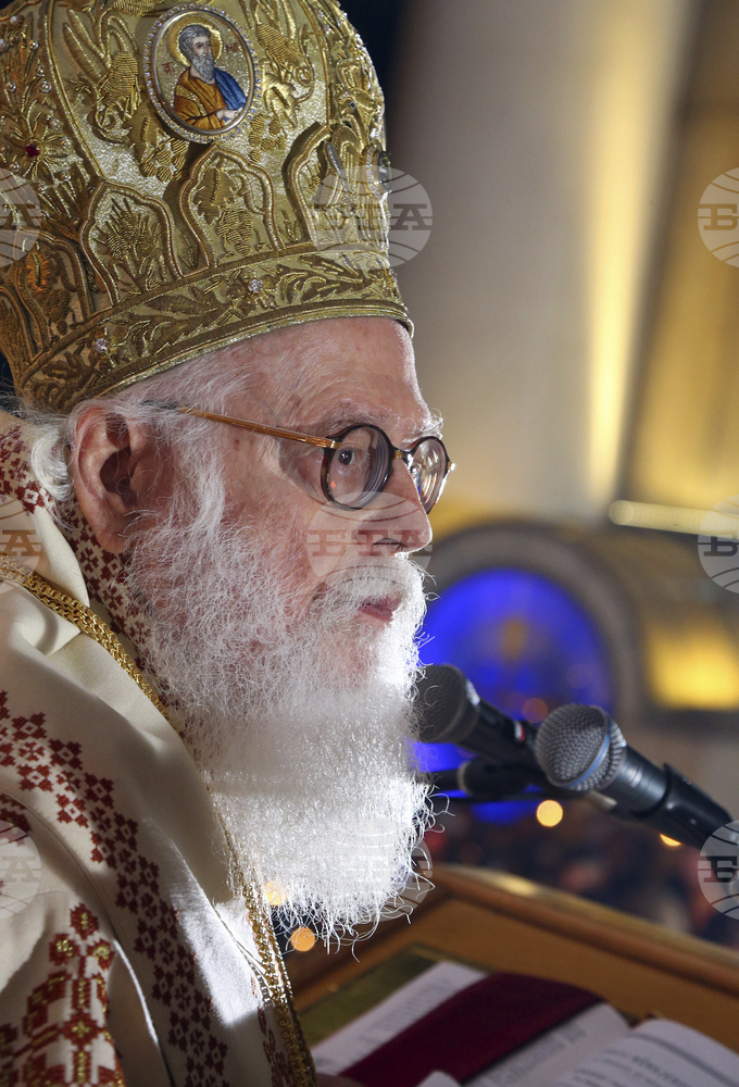 Албанският архиепископ Анастасий почина на 95-годишна възраст