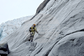 Антарктида - остров Ливингстън - залив Фолс бей - дейности