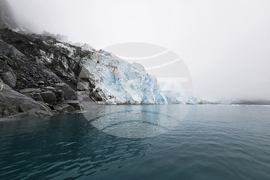 Антарктида - остров Ливингстън - залив Фолс бей - дейности