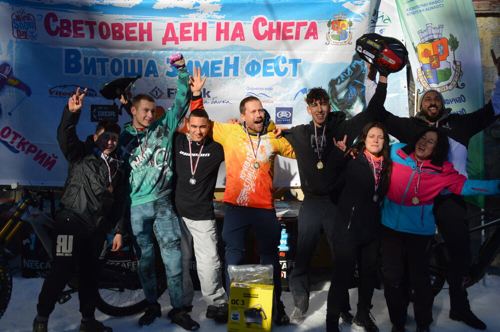 Павел Радев и Венета Захариева с титлите в сноубайк дуелите на Витоша зимен фест