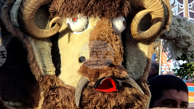 Международният фестивал „Сурва“ се открива днес със спектакъл с участието на над 250 изпълнители 