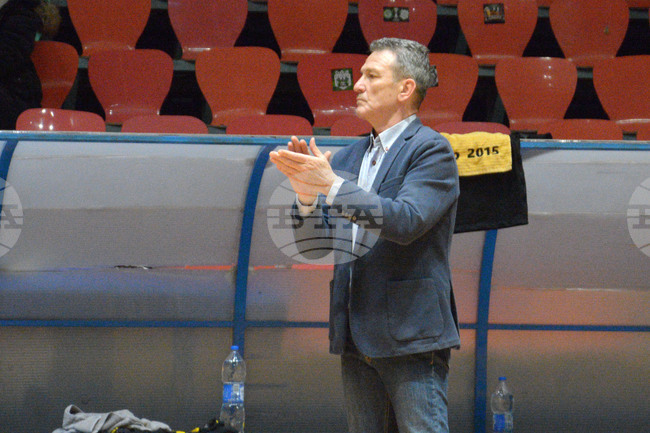 "Доволен съм и благодаря на момчетата, независимо че бяхме обезкървени", каза треньорът на Миньор Георги Младенов