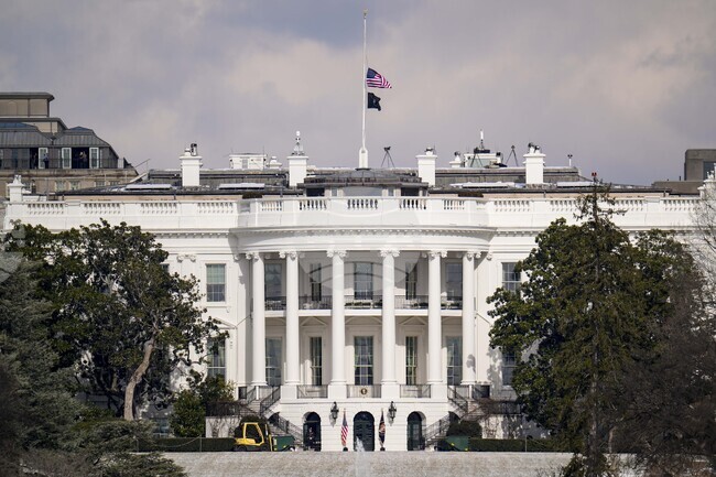 САЩ премахнаха ограниченията за предоставяне на 900-килограмови бомби на Израел и спряха помощта за хуманитарни организации за разминиране