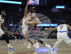 Lakers Warriors Basketball