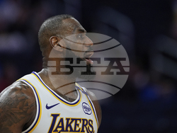Lakers Warriors Basketball